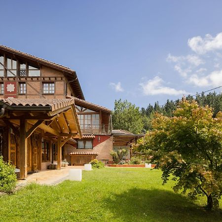 Hotel & Spa Etxegana Zeanuri Bagian luar foto