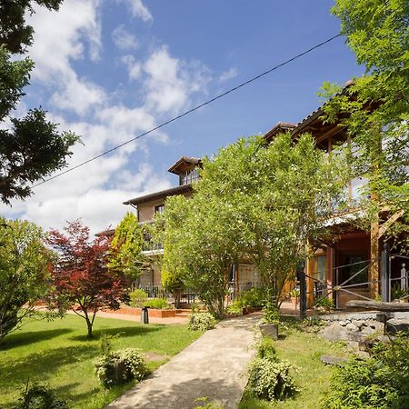 Hotel & Spa Etxegana Zeanuri Bagian luar foto