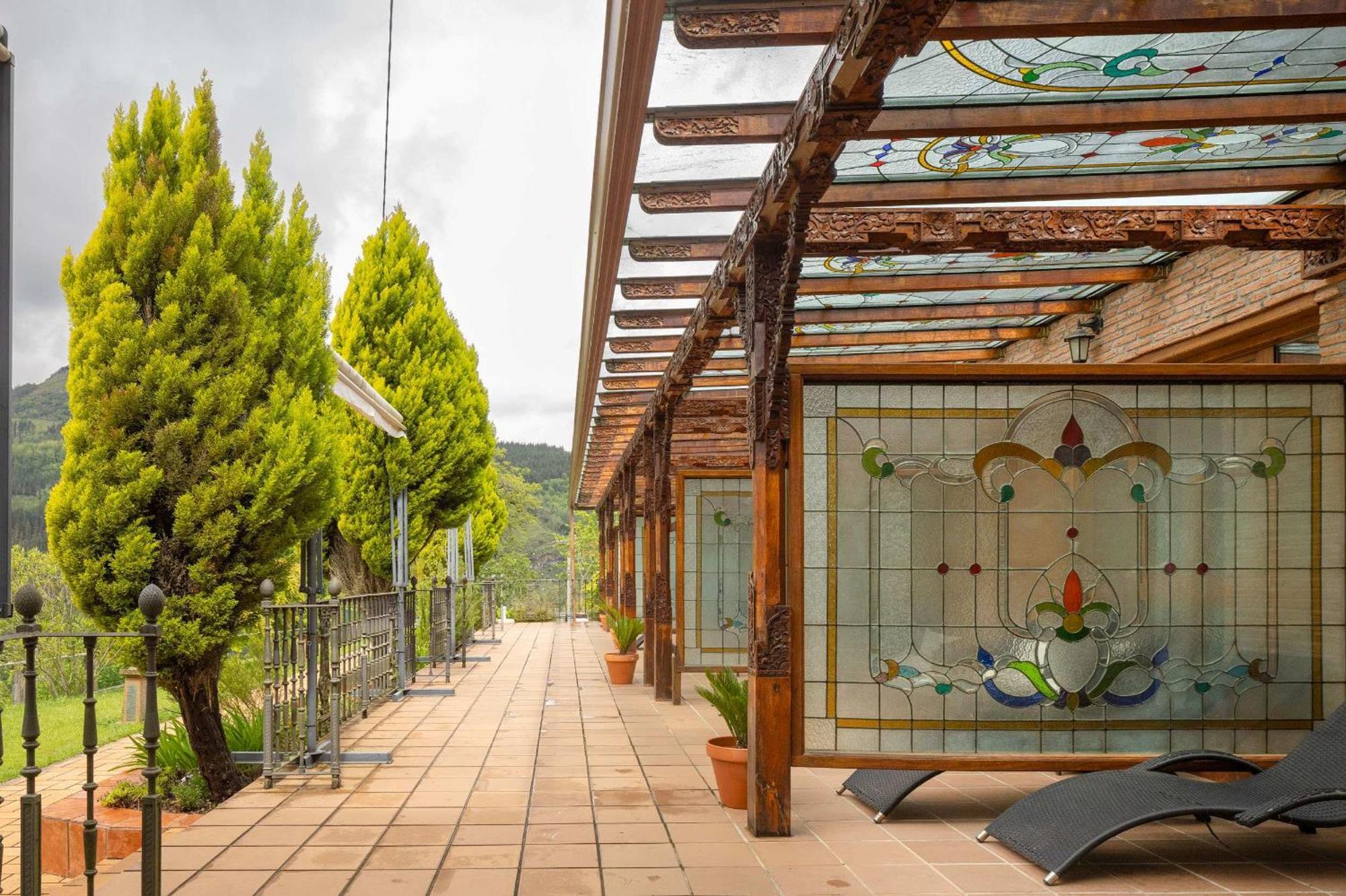 Hotel & Spa Etxegana Zeanuri Bagian luar foto