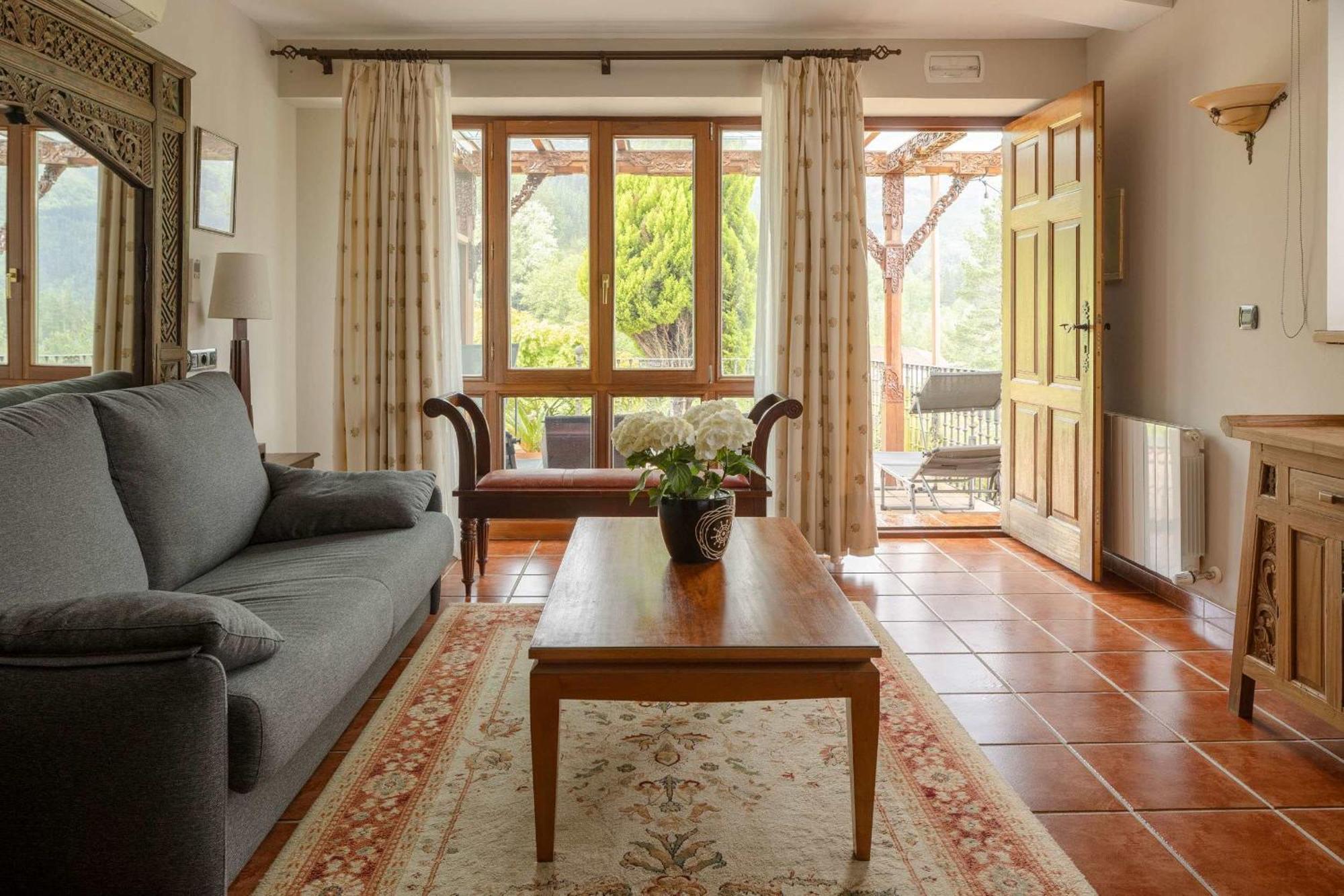 Hotel & Spa Etxegana Zeanuri Bagian luar foto