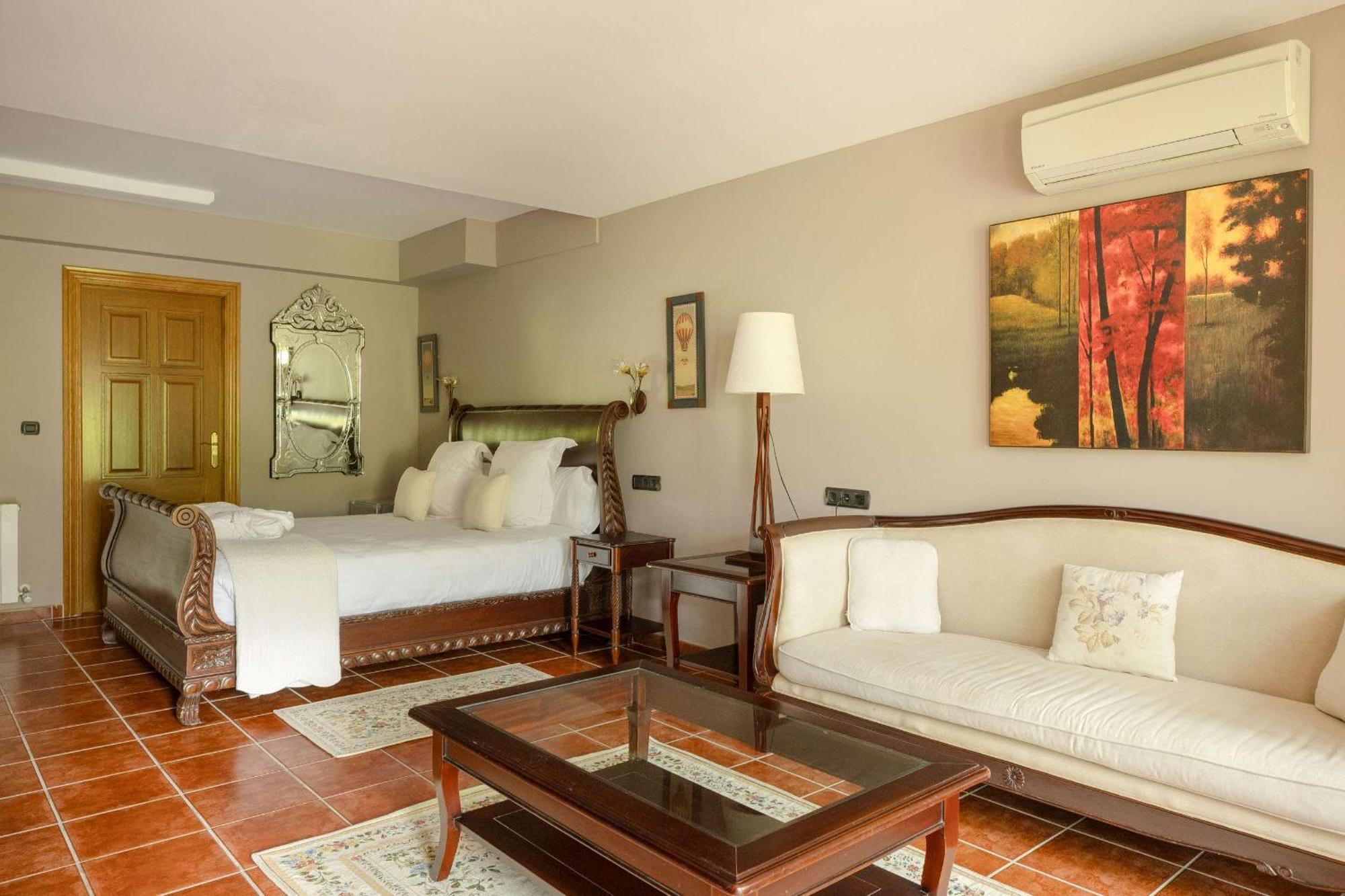 Hotel & Spa Etxegana Zeanuri Bagian luar foto
