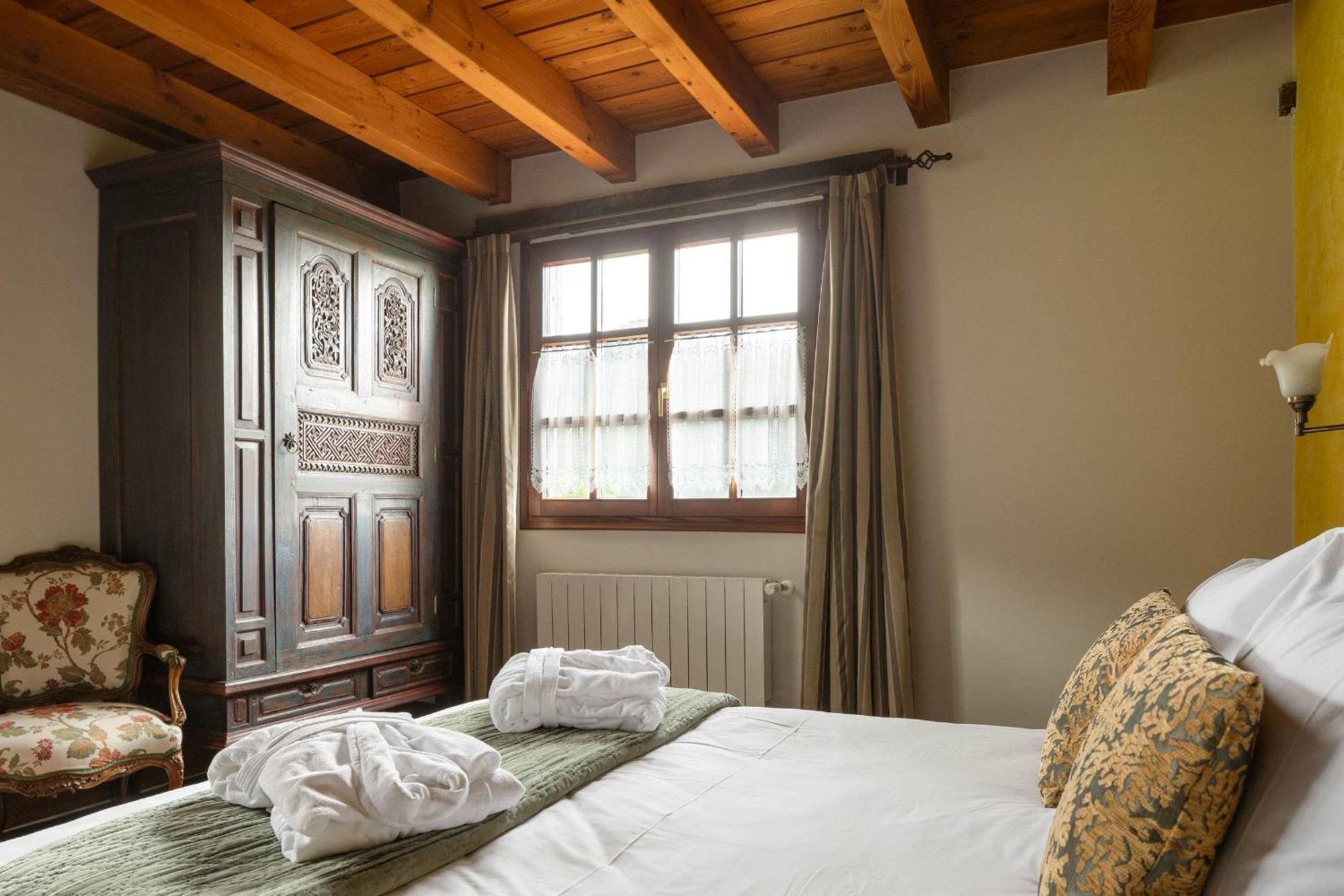 Hotel & Spa Etxegana Zeanuri Bagian luar foto