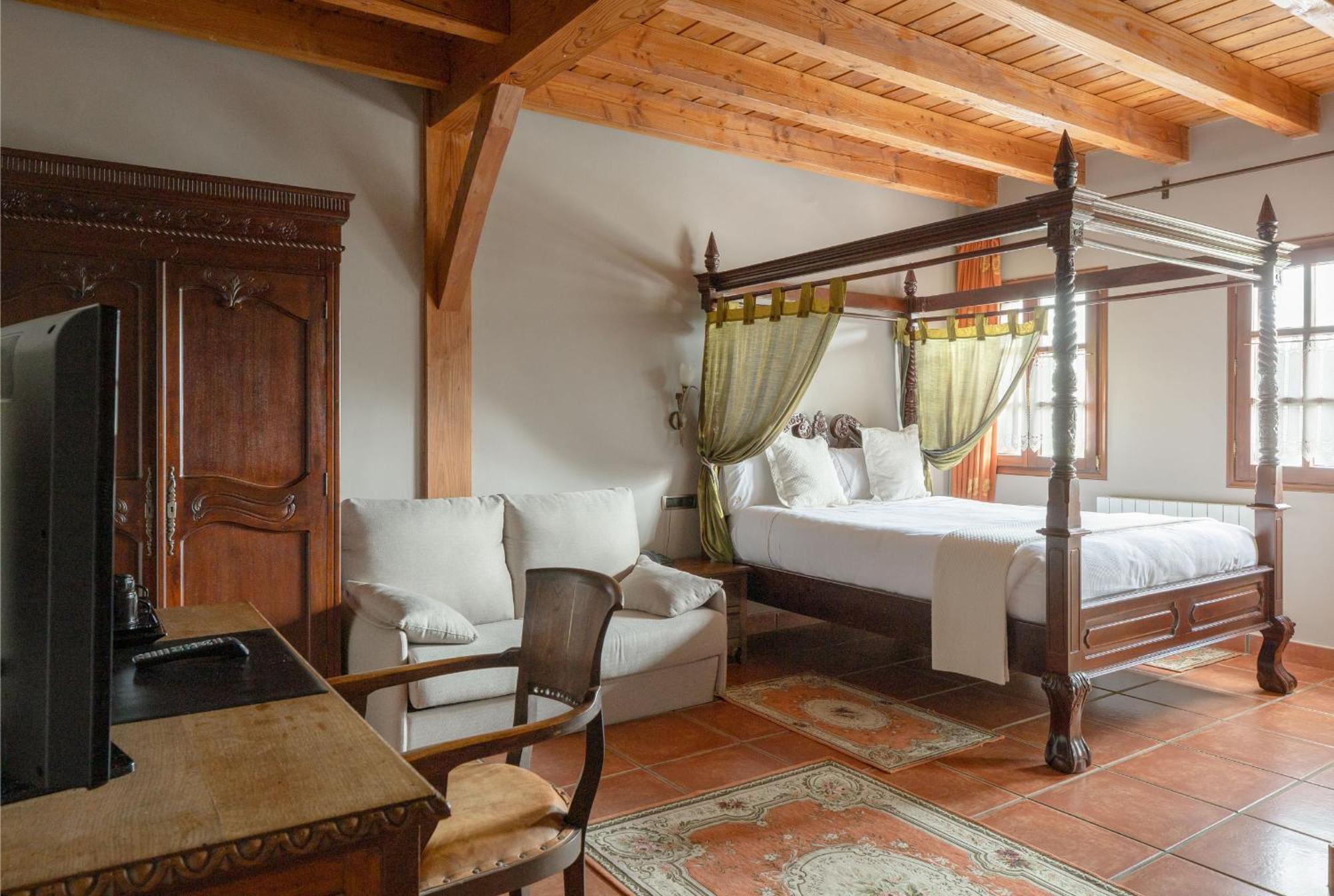 Hotel & Spa Etxegana Zeanuri Bagian luar foto